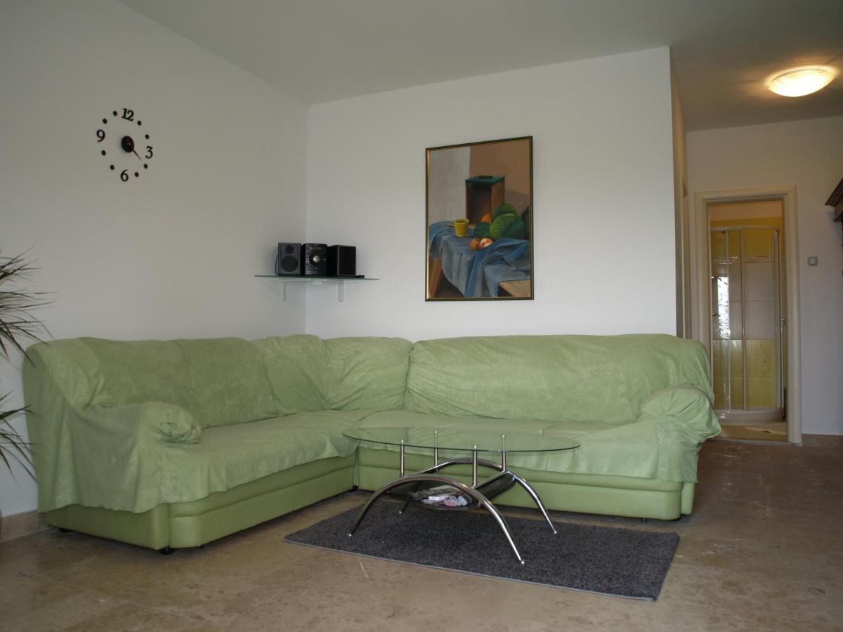 Apartment Pud Oreh Roč Chambre photo